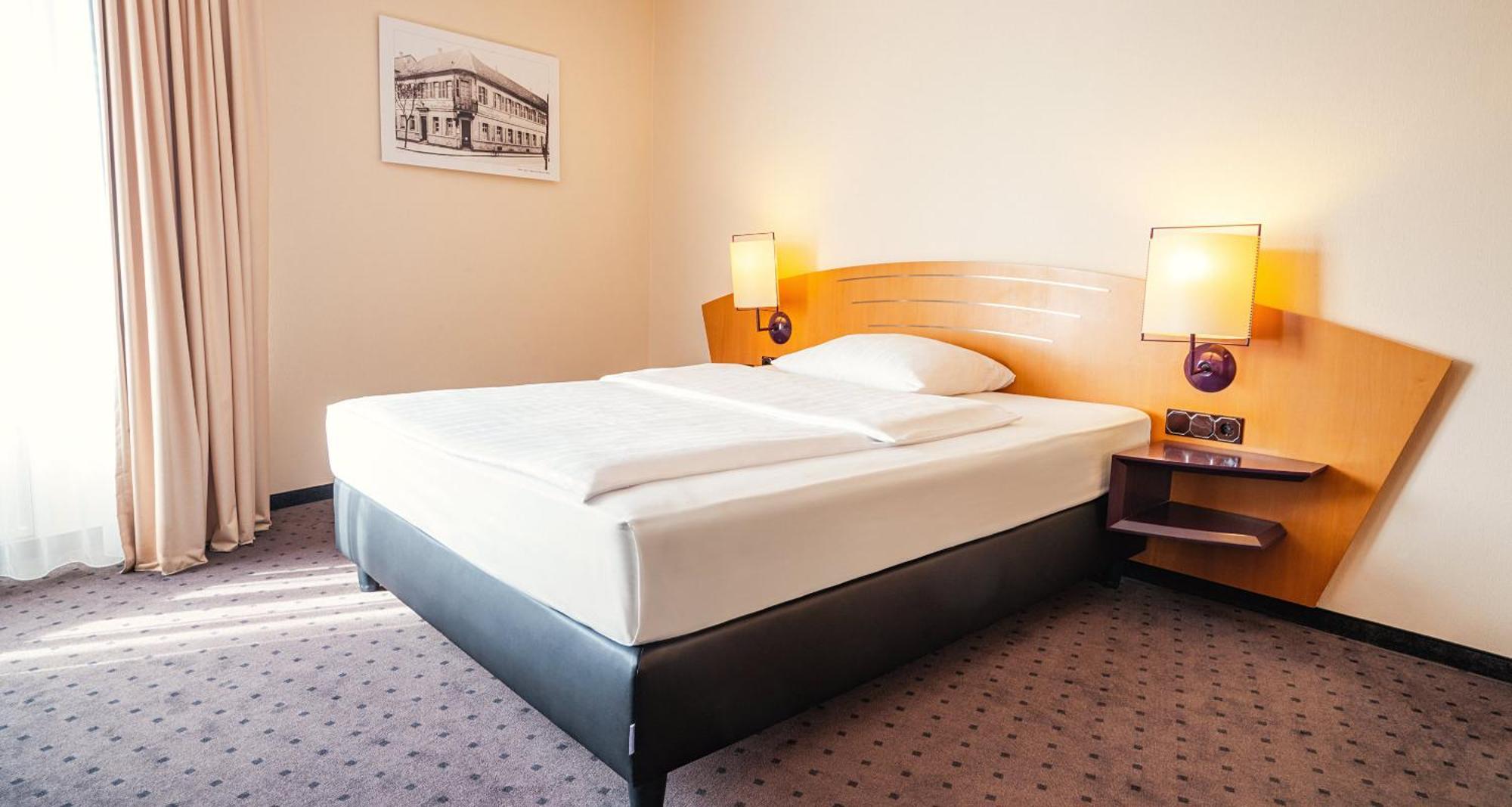 Victor'S Residenz-Hotel Frankenthal Frankenthal  Quarto foto