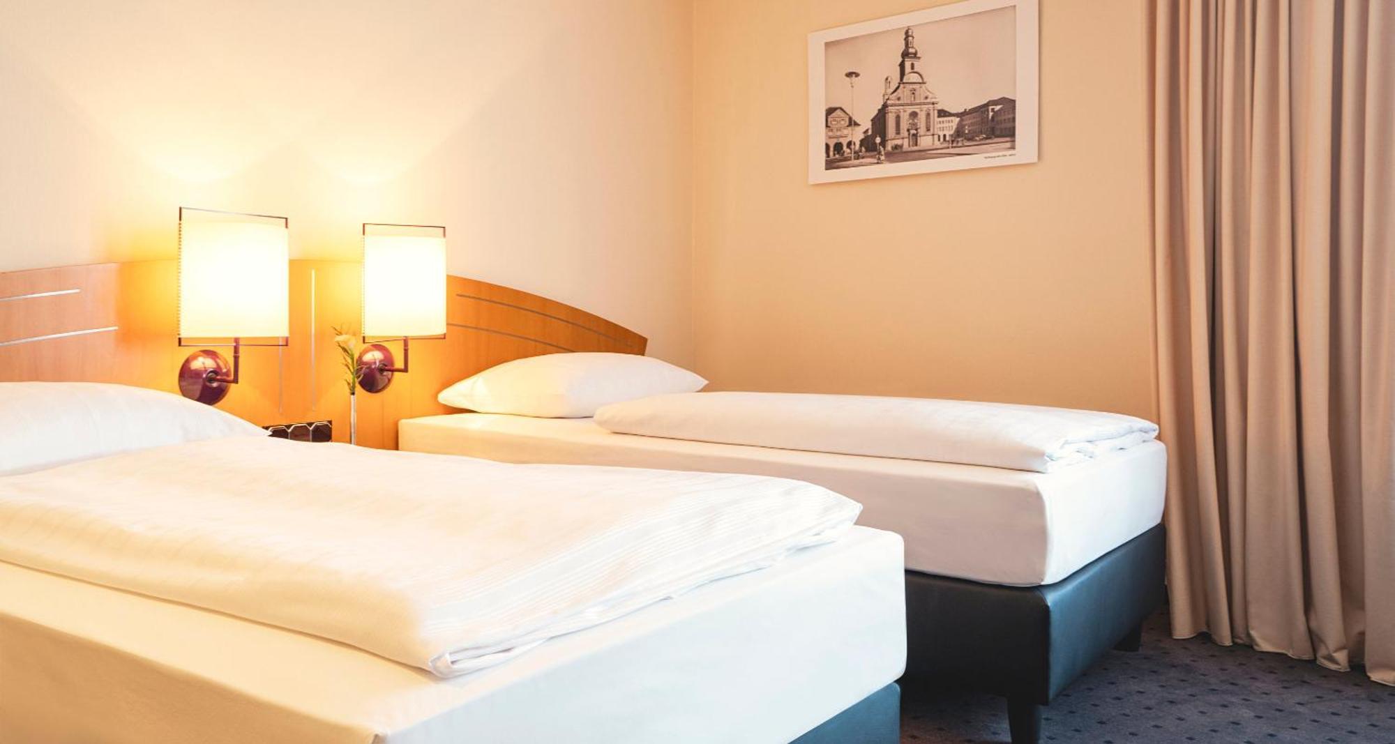 Victor'S Residenz-Hotel Frankenthal Frankenthal  Quarto foto